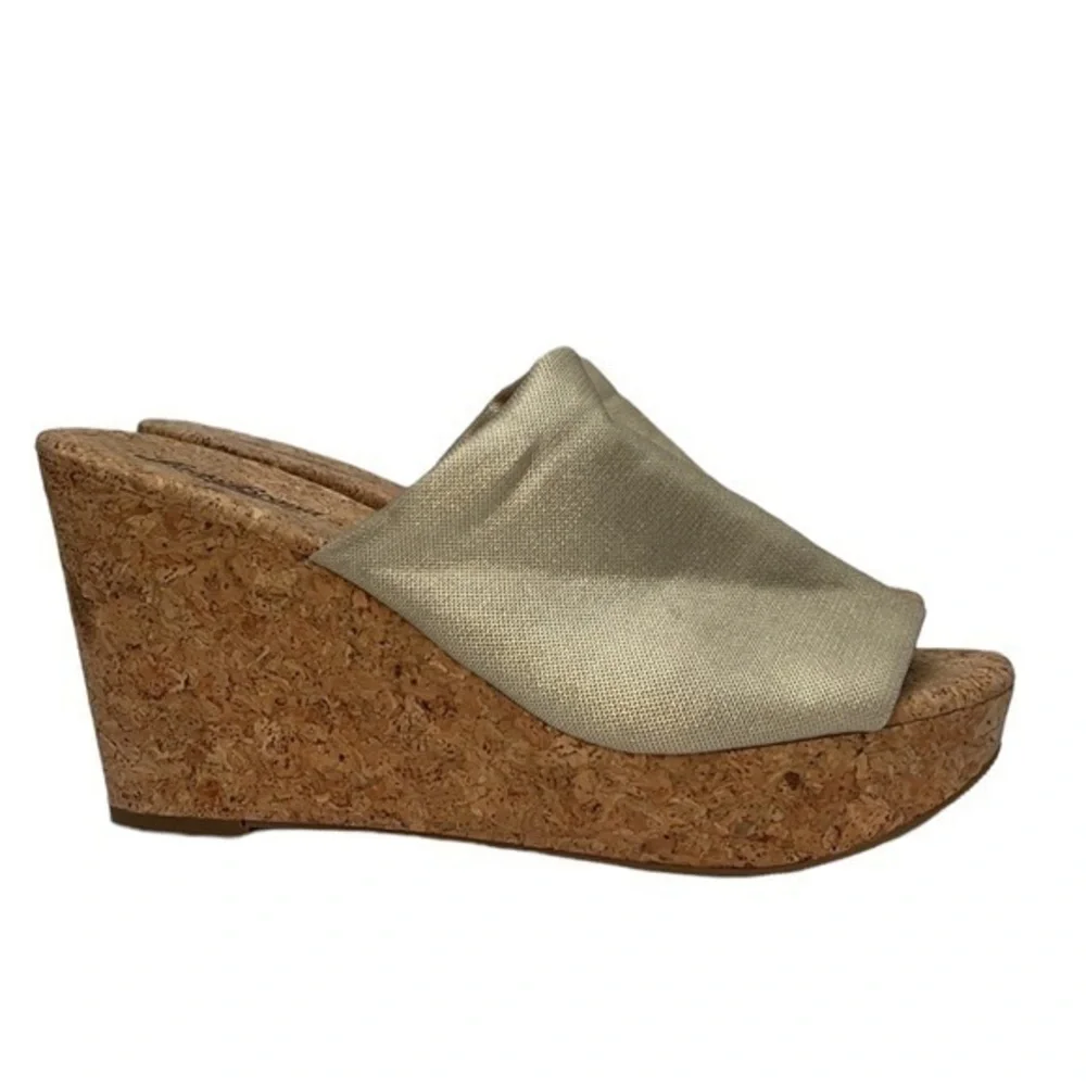 Lucky Brand Wedges Gold Metallic/Cork size 9 brand new